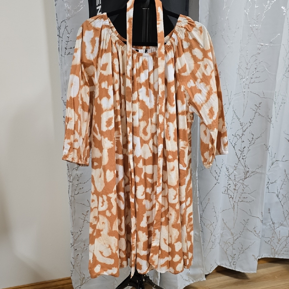 Elizabeth and James Orange and White Dress